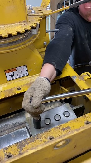 Chipper blade day, bc1000 Vermeer