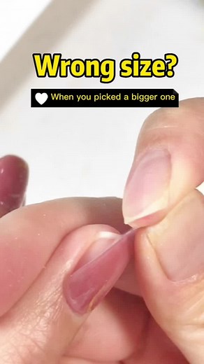 How to Stretch Gel Nail Strips for Perfect Fit