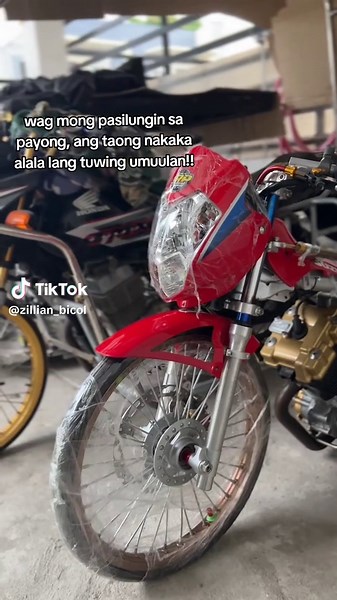 Napakalinaw ng mensahe ika nga e, matutong kilalanin kung sino ang tunay na kasama sa lahat ng panahon, nasa taas man tayo o baba, nakatayo man tayo o nakadapa at lalong hindi lamang ang humihingi ng silong kapag umuulan, kundi ang handang tumayo sa tabi mo kahit maaraw, maulan, o maalon ang buhay. #fyp