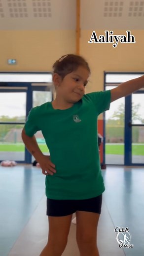 12K views · 39 reactions | ✨ Les Initiations ! ✨ Un groupe adorable, plein d’énergie, de rires et de découverte  Ils apprennent la danse tout en s’amusant… et leurs progrès sont déjà incroyables  On est tellement fiers d’eux ! 並 #CleaDanse #Initiation #PetitsDanseurs #DanseEnfant #TeamCleaDanse ✨ | CLEA Danse | Facebook