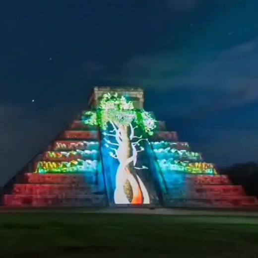 Amazing Optical Illusion with Pyramid