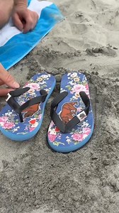 8.8M views · 108K reactions | How I hide my keys at the beach Wes & Alison share a helpful travel and beach tutorial tip for keeping your valuables safe. This original video was produced by Wes and Alison. | The G Family | Facebook