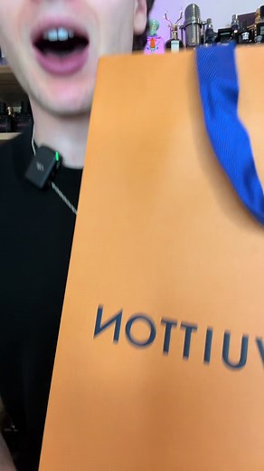 LV City of Stars Cologne: A Fragrance Review