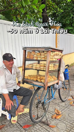 Ký ức ùa về với xe bánh người Hoa gần 50 năm của chú Kim ở Lái Thiêu. #bánh #nguoihoa #laithieu #binhduong #emdangnghekechuyen