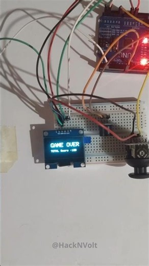 I Built Space Invaders on a Tiny OLED Screen! 🚀👾 #hacknvolt