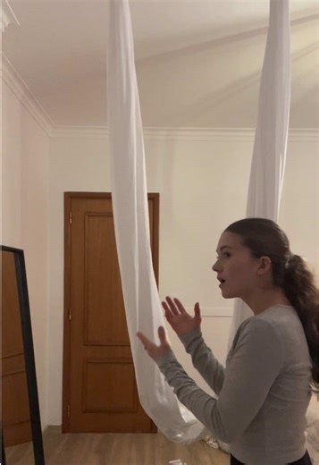 Vlog da minha nova aquisição 🥹 #floyoga #hammock #gymnastics #viral_video