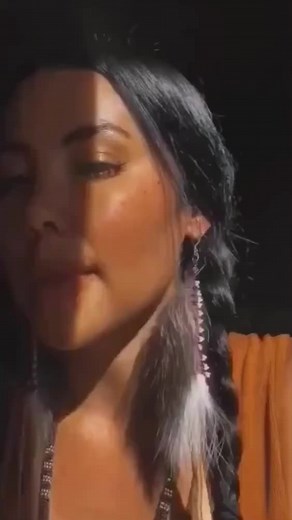 She is Beautiful native american girl Say... ❝YES❞ 😊🇺🇸 #NativeAmericans #native