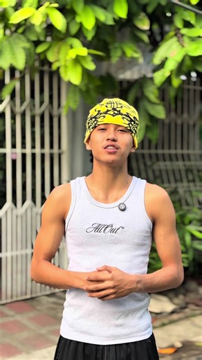 🔥 BATANG KALYE GIVEAWAY ALERT! 🔥 Mga ka-Batang Kalye, eto na ang chance n’yo! 💥🏀 I-follow ang 1v1 King of the Island page, mag-screenshot bilang proof, at i-comment dito sa video para makasali at manalo ng basketball prizes o kaya 500 SUSTENTO! 💸🔥 Huwag magpahuli — sali na at baka ikaw na ang susunod na winner! 💯🏆 #1v1 #KOTI #UbusanNgLahi