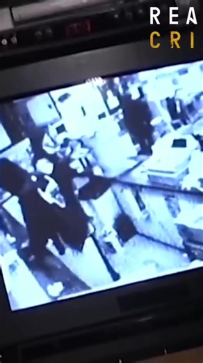 5.4K views · 38 reactions | Analyzing a suspect's movements frame by frame reveals crucial details. Our techniques pinpoint vertical stances just before a jump, aiding in height estimation within a 3D grid set up in the store. #forensic #investigation #crimedetection #videofootage #3Dmodeling #crimeanalysis #suspect #evidence #justice #analysis | Real Crime | Facebook