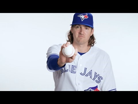 Kevin Gausman teaches you how to throw his signature pitch - the splitter!