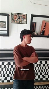 hari ke 4,jaga di pangkas rambut yang mau tutup permanen ga dikasih nyukur seharian😭😂