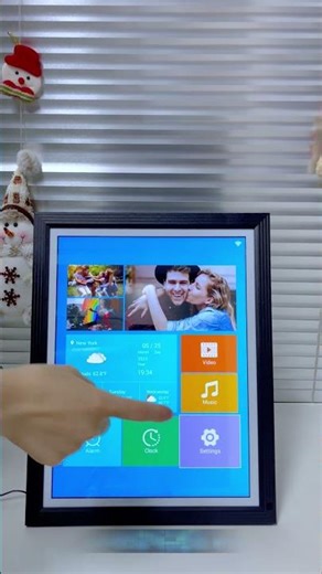 Digital Photo Frames