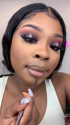 Kiss Luxury Intense Lip Liner - Dark Brown Tutorial