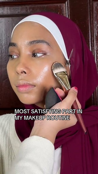 Korean Makeup Tutorial for Tan Skin Using Huda Beauty Blur