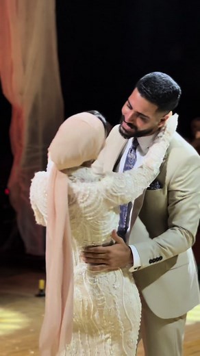 Heartwarming Groom's Reaction at Beautiful Wedding