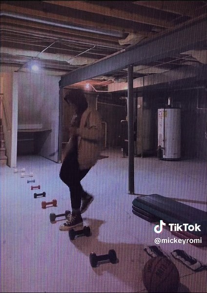 Home cardio vibes only! 💥🔥 No gym, no problem! Let’s crush this workout and burn those calories! 💪🏃‍♀️ #HomeWorkout #CardioGoals #FitnessHustle #NoExcuses