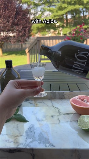 3 things that happened to me when I kicked alcohol and got Aplós: ✅ More relaxed ✅ Sleeping better ✅ Never hungover | Well Well Wellness