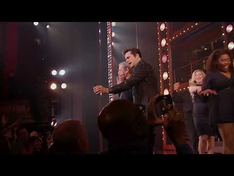 Broadway's A BEAUTIFUL NOISE sings "Happy Birthday" to Neil Diamond