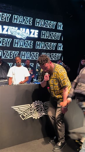 DJ AG Online: Live DJ Music Remixes in Public