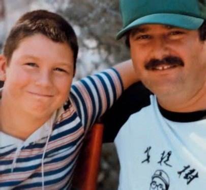 “Everything I have is because of Rob Reiner”: Jerry O’Connell, who worked with the legendary actor-director on “Stand By Me” when he was 11 years old, says Rob Reiner was like a father to him, recalling how he encouraged him on set. Reiner and his wife, Michele, were found dead in their Los Angeles home on Sunday. Police say it is being investigated as a homicide. | CBS Mornings