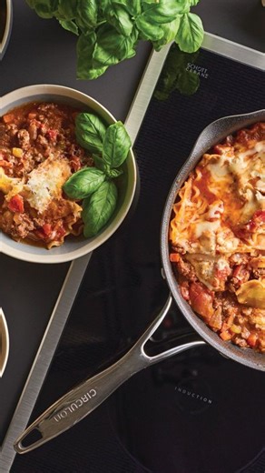 Craving lasagna without the layers of effort? 🍷🧄🍅 This one-pan wonder is rich, hearty, and weeknight-doable — built in the Circulon Infinity Pan with sautéed aromatics, a splash of red wine, and that dreamy ricotta-mozzarella finish. Click here for the full recipe: https://ow.ly/UheK50X2peL | Circulon