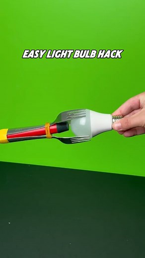 Light Bulb Hack #LightBulbHack #SmartHack #DIYHack #HomeTips | Payel Gupta | Facebook