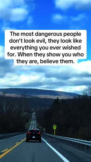 Identifying Red Flags in Relationships