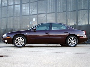 Autoblog RR of the Day: Final 500 2003 Oldsmobile Aurora