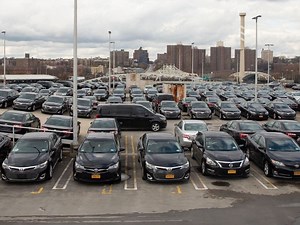 Bumpy Road Ahead For Black Cars As Adams' TLC Reverses De Blasio Plan On New Licenses