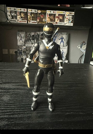 Black Alien Ranger Action Figure Review
