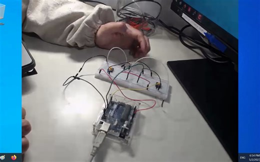 Lesson7-1 - 硬件连接 + 软件工作原理 - asm_ ExternalInterrupts_Debounce_ATmega328P