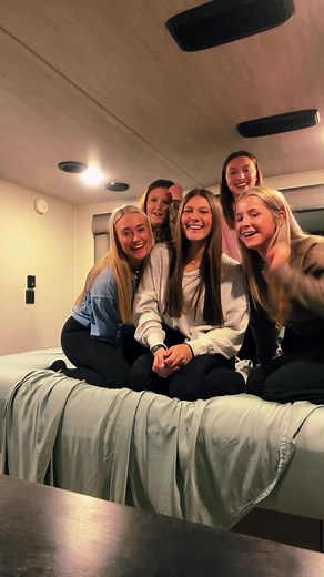 Club going UP🆙☝️