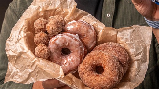 How to make easy homemade doughnuts