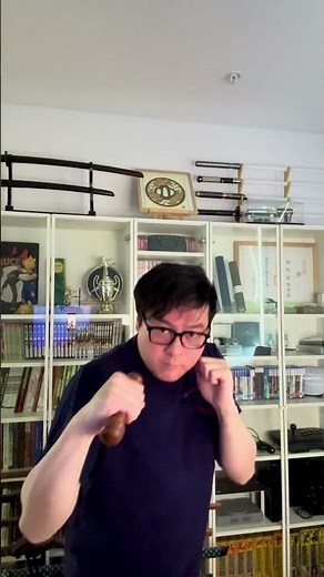 Yawara Stick - a short and non-lethal traditional wooden weapon #yawara #yawarastick #japaneseweapon