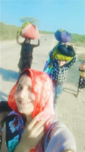 baby doll Hindi picture dekhte