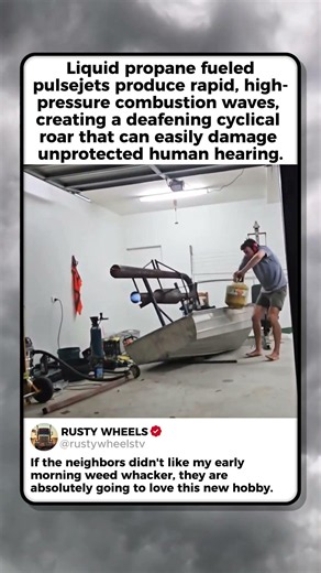 THE DEAFENING ROAR OF A PULSEJET