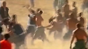 🇮🇹 Calcio Storico Fiorentino. An early form of football, reminiscent of rugby, that originated in Italy during the Middle Ages. Today, three matches are played each year in the Piazza Santa Croce in Florence during the third week of June. A team from each of the city's districts is represented: Santa Croce / Azzurri (blue) Santa Maria Novella / Rossi (red) Santo Spirito / Bianchi (white) San Giovanni / Verdi (green). After playing two preliminary games, the two winners advance to the annual fi