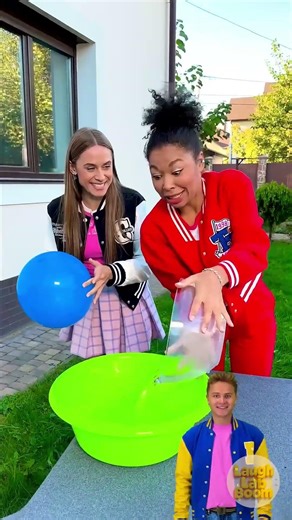 Kakek Kena Tipu, Tapi Dapat Hadiah! 😂🎁