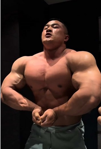 Building Bulk Back Muscle: Tips for Bodybuilding Enthusiasts