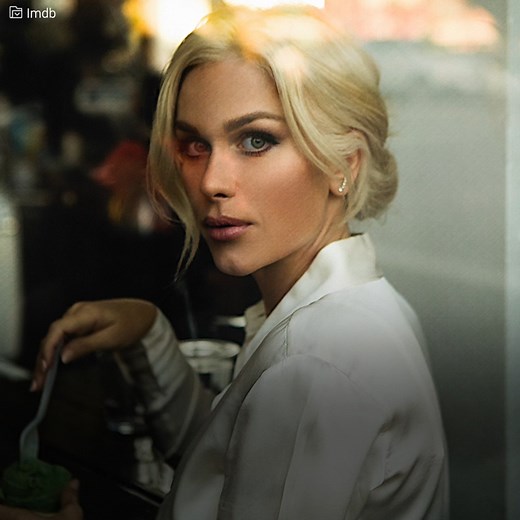 506K views · 2.9K reactions | Encantou corações como Joana em “Malhação”. Mas se afastou da atuação para aceitar um desafio maior. Ludmila Mayer era uma promessa da Globo no início dos anos 2000, a crítica a amava, mas depois se afastou da tv por um longo tempo. Começou um novo caminho profissional e hoje é uma mulher muito ocupada. | Ícones | Facebook