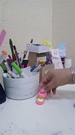 how to make diy macroon keychain with clay