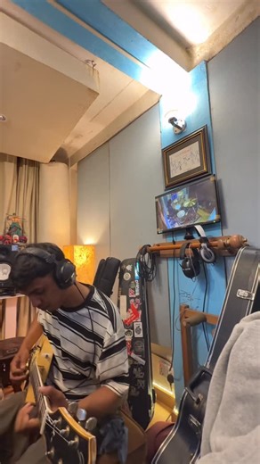 Grunchiez on Instagram: "In the studio for new song. If you know, name it! #Grunchiez #backtowork @soundfusion_studio_ktm"