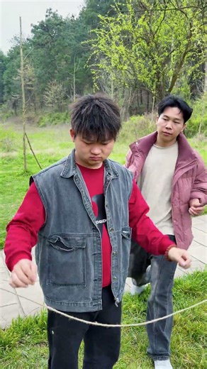 绳结高手都在用这个方法 #户外生存 #技巧 #bushcraft