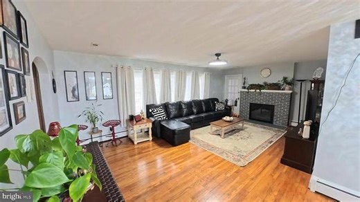 8599 Old Frederick Rd, Ellicott City, MD 21043 | Estately 🧡 | MLS# MDHW2066152