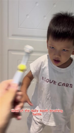 toddler doesn't want to brush their teeth?Try this! #kidselectrictoothbrush #electrictoothbrush #u-shapedtoothbrush #toothbrush #MomMustHave #MomLife #ParentingHacks #ToddlerMom #BabyEssentials #Playiko #TikTokMadeMeBuyIt #MustHaves #LifeHacks #ForYou #FYP #Toothbrushing #KidsToothbrush #HealthyKids #NoMore