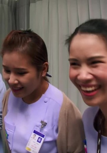 Bangkok Airport S01:E01 - The Airport of Smiles