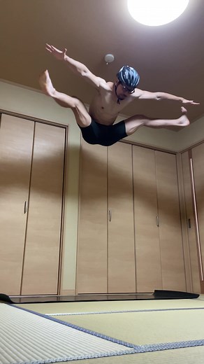 Straddle & Tuck Jump | 大の字&抱え込みジャンプ