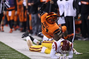 Oregon State wearing orange helmets, uniforms against Utah, first time since 2018