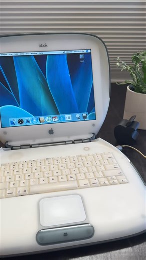 Ricky | Violin & Tech | The iBook G3 Clamshell – Steve Jobs’ Bold Vision In 1999, Steve Jobs introduced the iBook G3 as the world’s first consumer laptop with... | Instagram