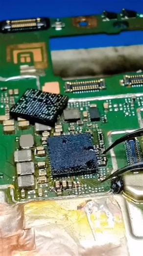 Raj Mobile Repairing Experts on Instagram: "Follow Kar Lo 🙏...#mobile #repairingshop #viral #mobilerepair #phonerepair #intsagramreels #viralreels #fypシ #trendingreels♥️"